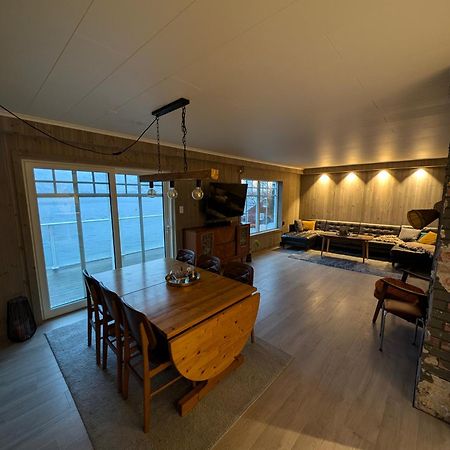 Reine Retro Villa - Cozy Villa With A Fantastic View 外观 照片